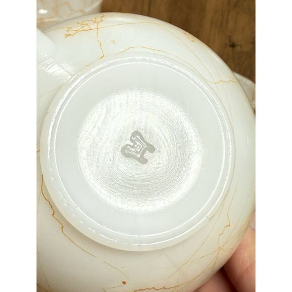 Vintage Hazel Atlas Milk Glass Butterscotch Spaghetti String Drizzle 6 Tea Cups - Picture 8 of 8